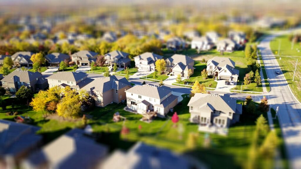 Como escolher a planta de casa ideal para o seu terreno imóvel